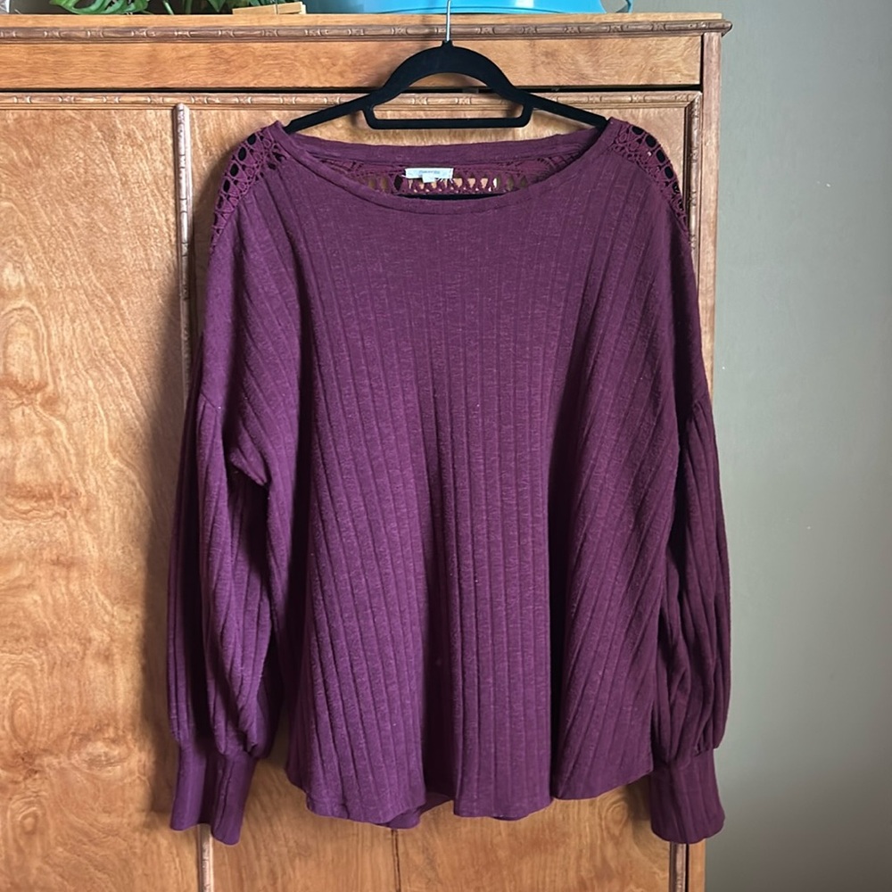 Women’s maroon sweater size one